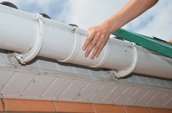 Gutter Reattachment in Slidell
